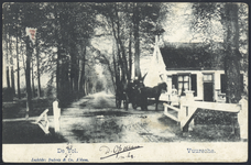 17330 Gezicht op de tol aan de Maartensdijkseweg te Lage Vuursche (gemeente Baarn).